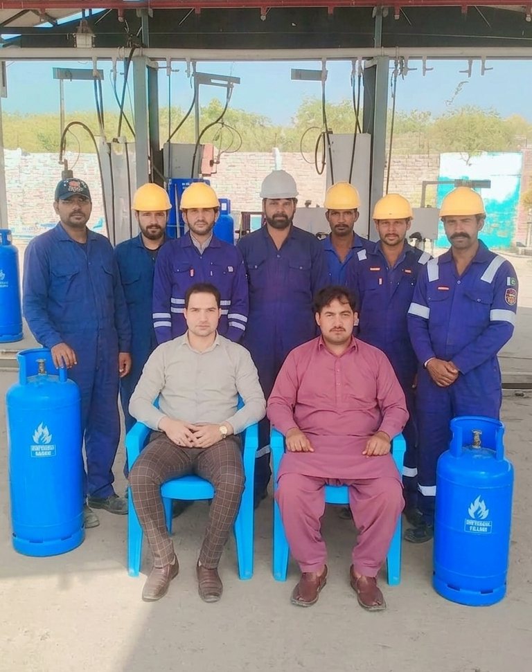 The Imperial Gases team at the filling plant in Faisalabad
